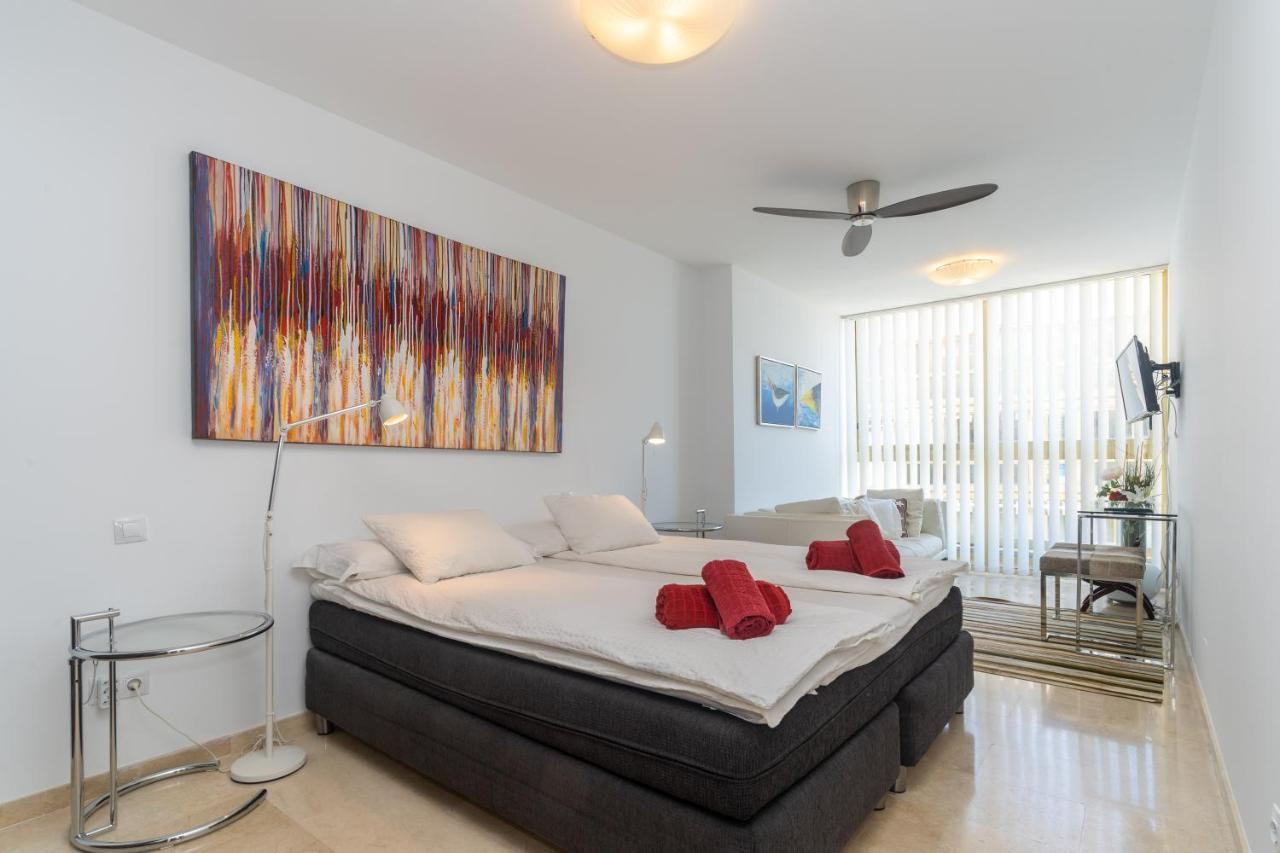 Unique First Line Appartement *